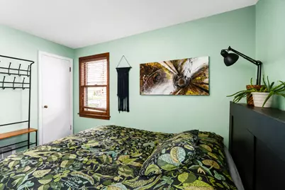 1518 E Howard Ave, Milwaukee, WI 53207 - Photo 11
