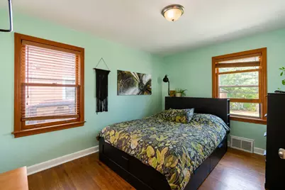 1518 E Howard Ave, Milwaukee, WI 53207 - Photo 9