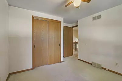 5609  Riviera Dr, Racine, WI 53406 - Photo 11
