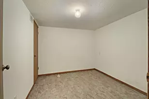 5609 Riviera Dr, Racine, WI 53406 - Photo 19