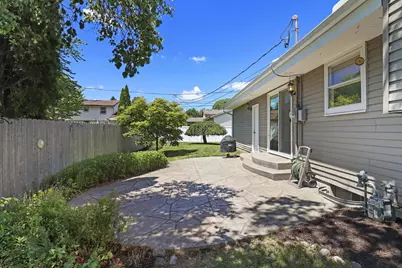 5609  Riviera Dr, Racine, WI 53406 - Photo 23