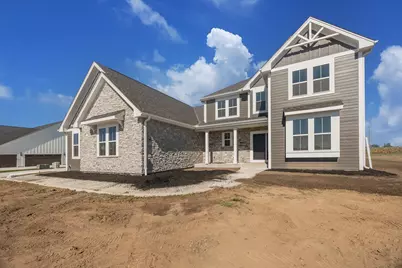 N63W35828  Frederick Dr, Oconomowoc, WI 53066 - Photo 5