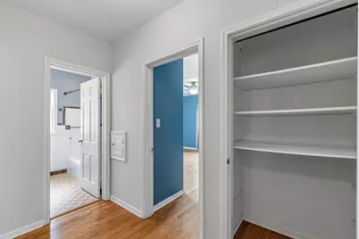 215 W Saveland Ave, Milwaukee, WI 53207 - Photo 21