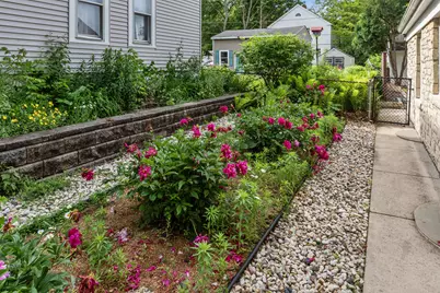 215 W Saveland Ave, Milwaukee, WI 53207 - Photo 29
