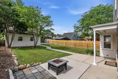 215 W Saveland Ave, Milwaukee, WI 53207 - Photo 25