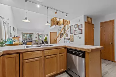 314 S Jefferson St #11, Racine, WI 53185 - Photo 11