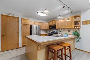 314 S Jefferson St, Racine, WI 53185 - Photo 7