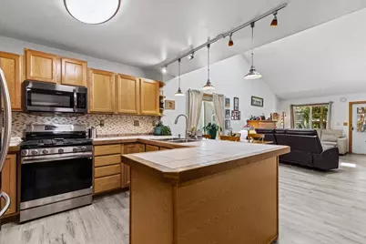 314 S Jefferson St #11, Racine, WI 53185 - Photo 9