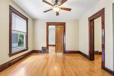 1660 N Marshall St #1, Milwaukee, WI 53202 - Photo 15