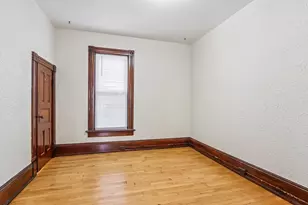 1660 N Marshall St, Milwaukee, WI 53202 - Photo 23