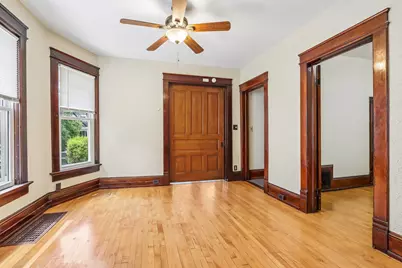 1660 N Marshall St #1, Milwaukee, WI 53202 - Photo 13