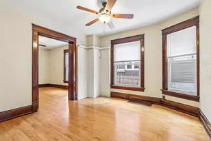 1660 N Marshall St, Milwaukee, WI 53202 - Photo 13