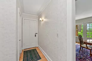 2009 N Prospect Ave, Milwaukee, WI 53202 - Photo 17