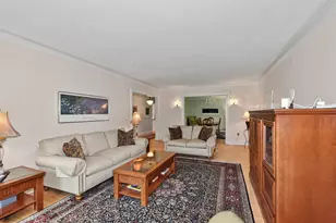 2009 N Prospect Ave, Milwaukee, WI 53202 - Photo 7