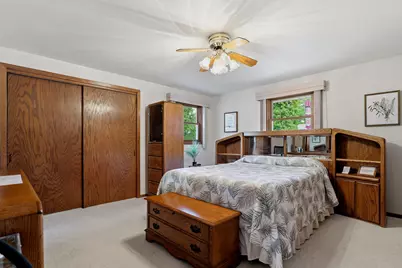 4006 S 18th St, Sheboygan, WI 53081 - Photo 9