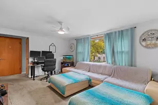 2728 N Carlton Pl, Milwaukee, WI 53210 - Photo 7