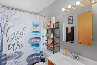2728 N Carlton Pl #2730, Milwaukee, WI 53210 - Photo 23