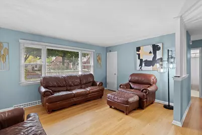 2728 N Carlton Pl #2730, Milwaukee, WI 53210 - Photo 3