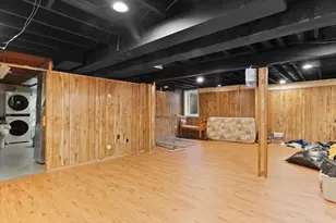 2728 N Carlton Pl, Milwaukee, WI 53210 - Photo 25