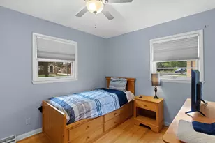 2728 N Carlton Pl, Milwaukee, WI 53210 - Photo 17