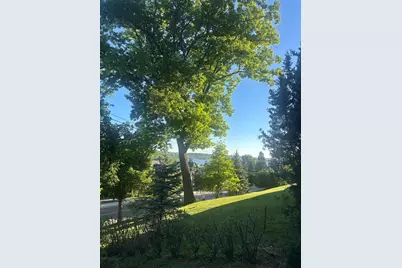 723  Shabbona Dr, Fontana, WI 53125 - Photo 1