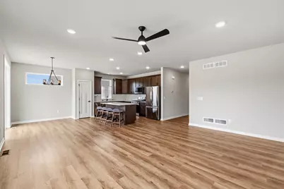 N161W21868  Daisy Dr, Jackson, WI 53037 - Photo 25