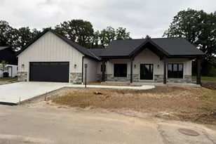 W208N16278 Renee Way, Jackson, WI 53037 - Photo 1
