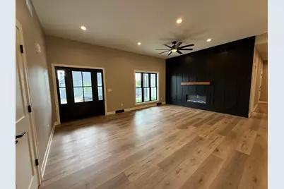 W208N16278  Renee Way, Jackson, WI 53037 - Photo 5