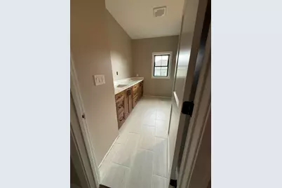 W208N16278  Renee Way, Jackson, WI 53037 - Photo 3
