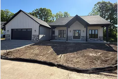 W208N16278  Renee Way, Jackson, WI 53037 - Photo 1