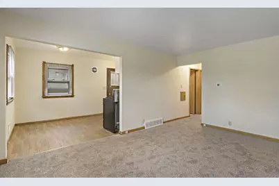 6823 W Wedgewood Dr, Milwaukee, WI 53220 - Photo 9