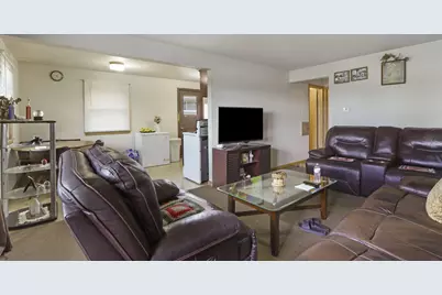 6823 W Wedgewood Dr, Milwaukee, WI 53220 - Photo 27