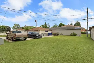 6823 W Wedgewood Dr, Milwaukee, WI 53220 - Photo 5