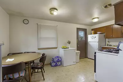 6823 W Wedgewood Dr, Milwaukee, WI 53220 - Photo 29