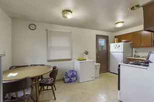 6823 W Wedgewood Dr, Milwaukee, WI 53220 - Photo 29