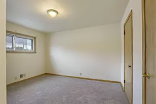 6823 W Wedgewood Dr, Milwaukee, WI 53220 - Photo 17