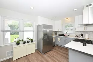 6476 N 84th St, Milwaukee, WI 53224 - Photo 7