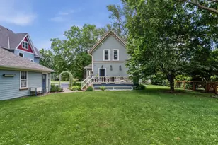 520 W Wisconsin Ave, Oconomowoc, WI 53066 - Photo 5