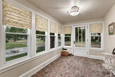 520 W Wisconsin Ave, Oconomowoc, WI 53066 - Photo 9