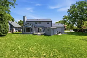 1232 Cavalier Dr, Waukesha, WI 53186 - Photo 25