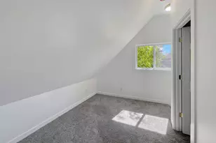 2634 N 34th St, Milwaukee, WI 53210 - Photo 9