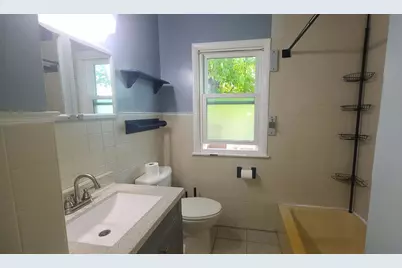 3434  1st Ave, Racine, WI 53402 - Photo 9
