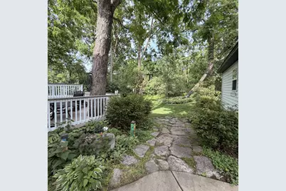 N2436  Shore View Dr, Lake Geneva, WI 53147 - Photo 5
