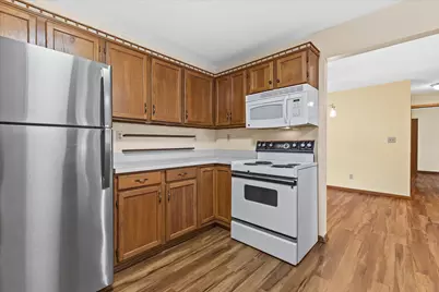 6755  Mariner Dr #7, Racine, WI 53406 - Photo 9