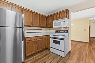 6755 Mariner Dr, Racine, WI 53406 - Photo 9
