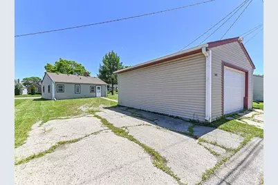 3409 S 20th St, Milwaukee, WI 53215 - Photo 25