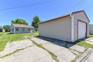 3409 S 20th St, Milwaukee, WI 53215 - Photo 25