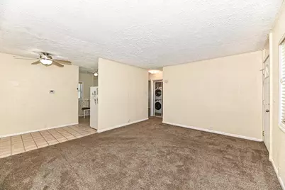 3409 S 20th St, Milwaukee, WI 53215 - Photo 9