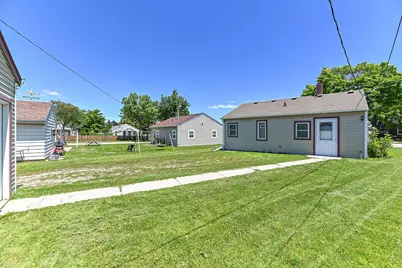 3409 S 20th St, Milwaukee, WI 53215 - Photo 27