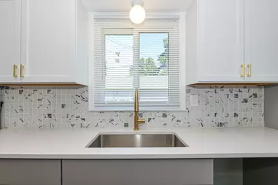 4380 N 51st Blvd, Milwaukee, WI 53216 - Photo 13